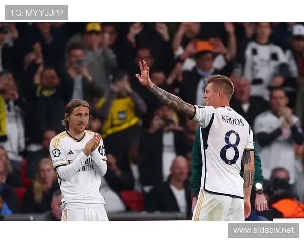 莫德里奇与克罗斯：组织重心由后置分发转向中前场渗透