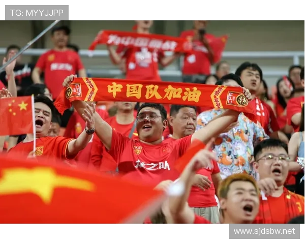 看见庞伟的家账单，我默默删了想买的那双鞋